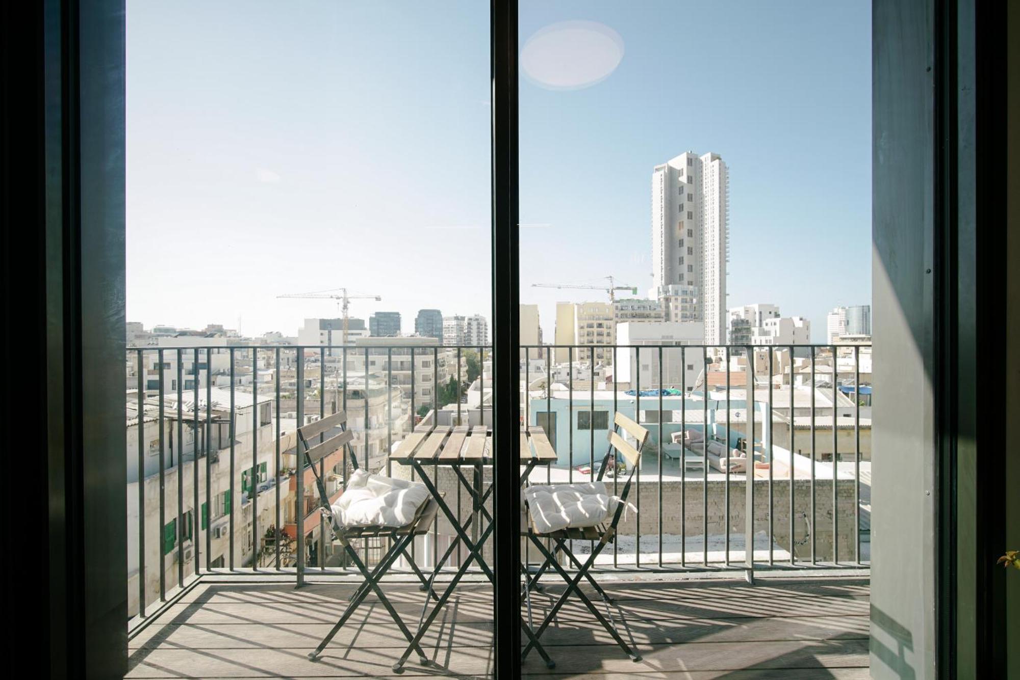 Herzl Luxury Hotel By Nimizz Tel Aviv Exterior photo